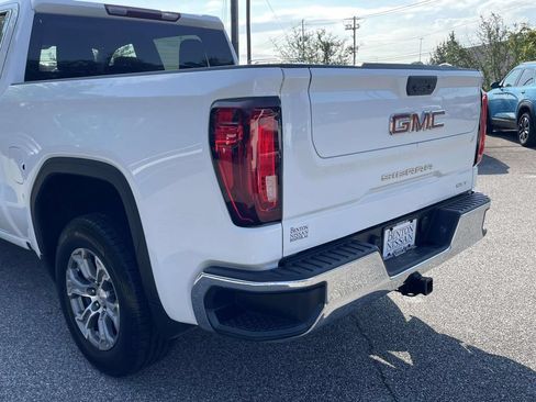Used 2025 GMC Sierra 1500 SLT RWD image 13