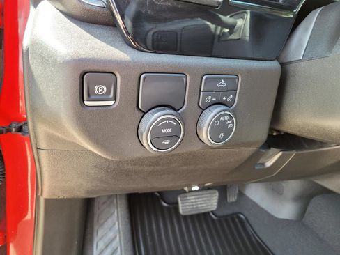Used 2025 Chevrolet Silverado 1500 LT RWD image 21