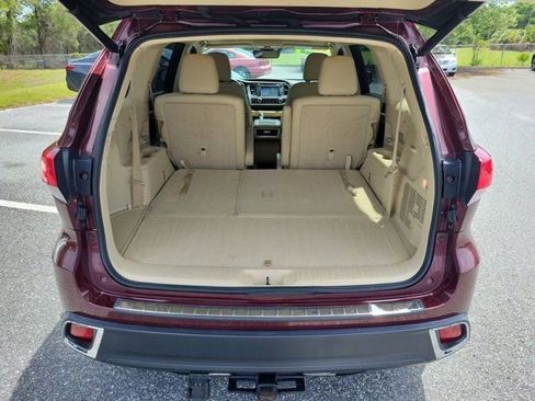 Used 2017 Toyota Highlander Limited Platinum AWD/4WD image 19