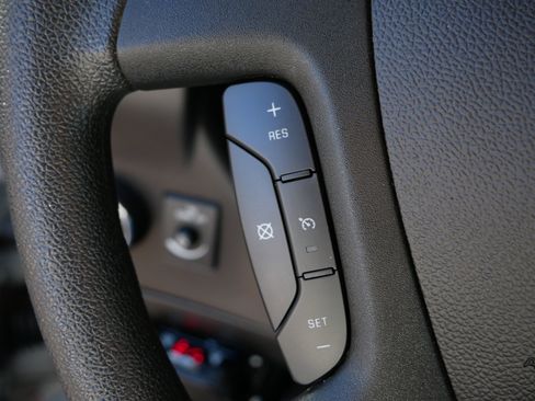 Used 2019 GMC Savana 3500 LS w/ Cold Climate Package image 25