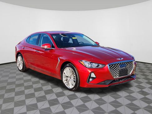 Used 2020 Genesis G70 2.0T image 1