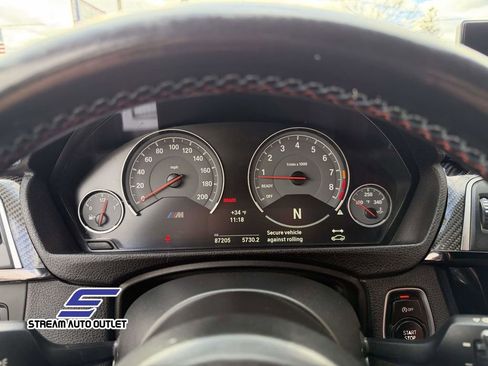 Used 2016 BMW M3 w/ Executive Package image 39