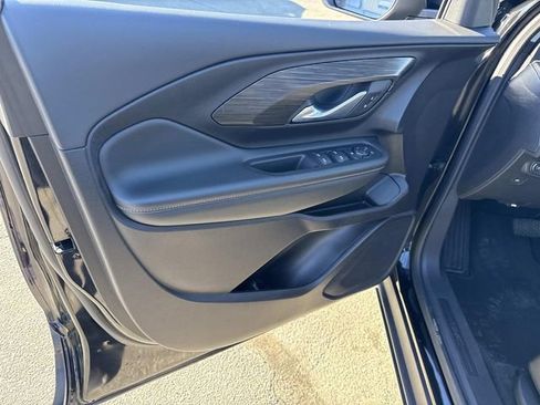 Used 2024 GMC Terrain SLE image 19