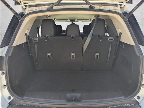 Used 2025 Nissan Pathfinder SV FWD image 6