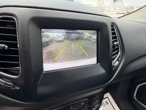 Used 2021 Jeep Compass Latitude AWD/4WD image 21