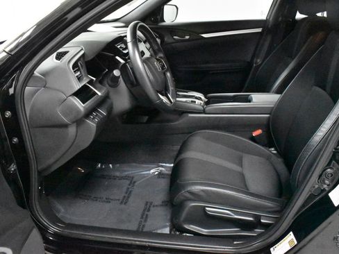 Used 2020 Honda Civic Sport image 12
