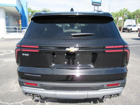 New 2026 Chevrolet Traverse LT w/ Driver Confidence Package FWD image 6