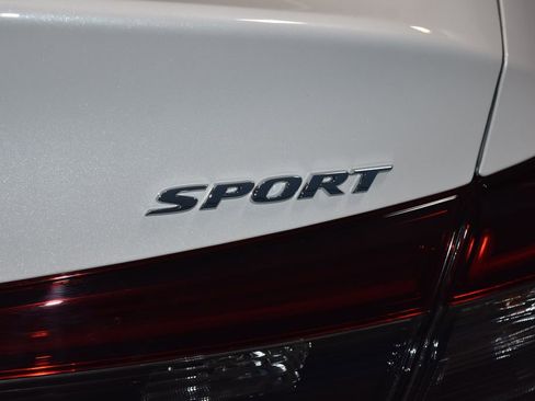 Used 2025 Honda Civic Sport image 32