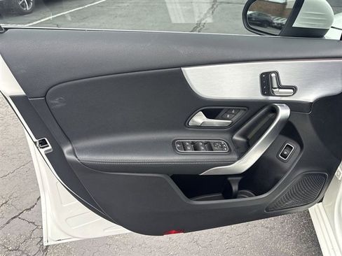 Used 2022 Mercedes-Benz A 220 image 22