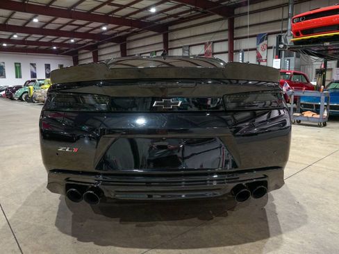 Used 2018 Chevrolet Camaro ZL1 RWD image 7