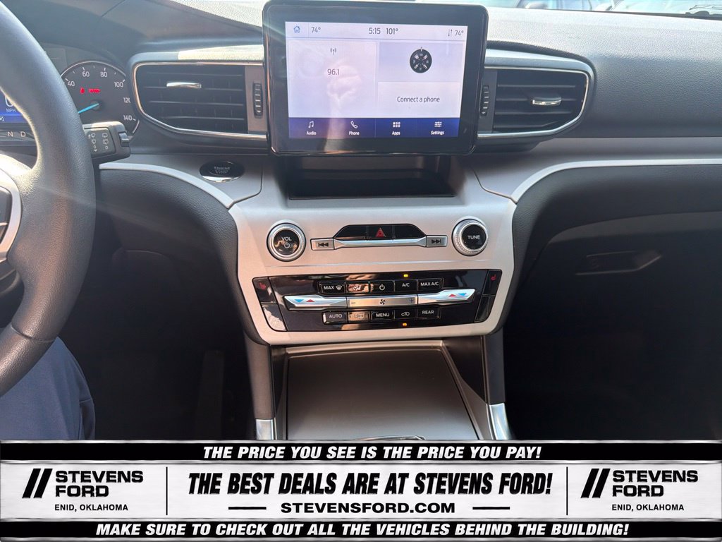 Used 2024 Ford Explorer XLT w/ Equipment Group 202A AWD/4WD image 26