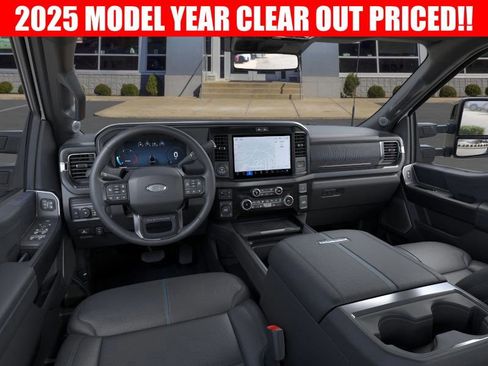 New 2025 Ford F250 Platinum image 9