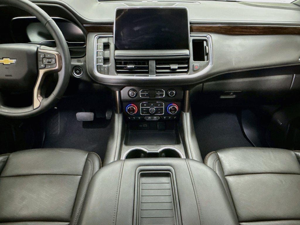 Used 2024 Chevrolet Tahoe High Country AWD/4WD image 13
