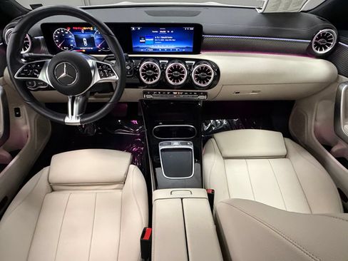 Used 2025 Mercedes-Benz CLA 250 image 38