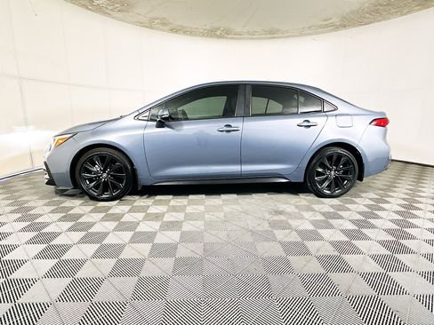 Used 2024 Toyota Corolla SE FWD image 6