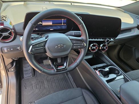 Certified 2025 Chevrolet Blazer EV RS image 15