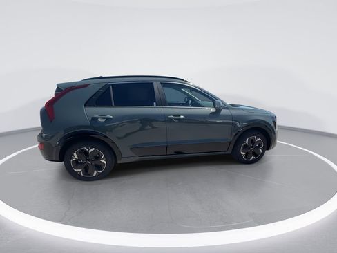New 2026 Kia Niro Wind FWD image 9
