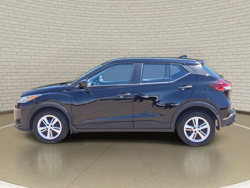 Certified 2025 Nissan Kicks Play S FWD image 8