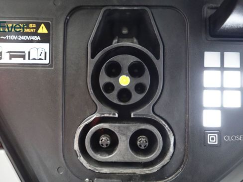 Used 2024 Hyundai Ioniq 5 SEL RWD image 10