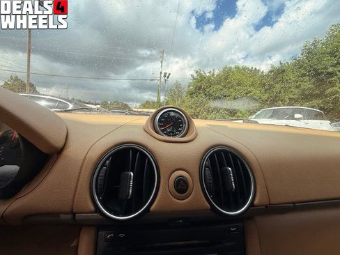 Used 2010 Porsche Boxster RWD image 28