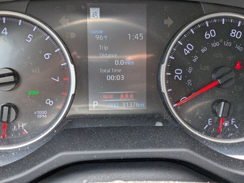 Used 2022 Toyota RAV4 XLE Premium FWD image 28