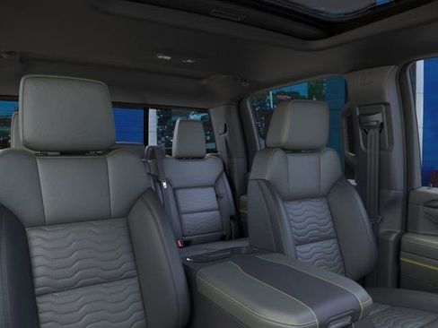 New 2026 Chevrolet Silverado 2500 ZR2 w/ LPO, Dark Essentials Package AWD/4WD image 26