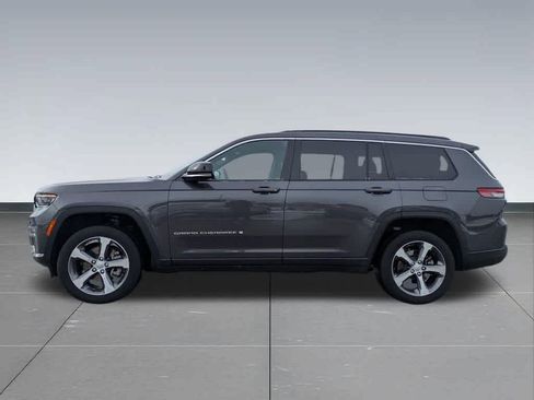 Used 2025 Jeep Grand Cherokee L Limited w/ Trailer Tow Package AWD/4WD image 3