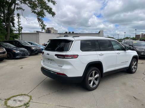 Used 2021 Jeep Grand Cherokee L Limited AWD/4WD image 5