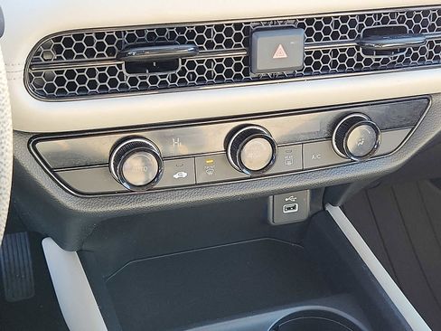 Certified 2023 Honda HR-V LX image 15