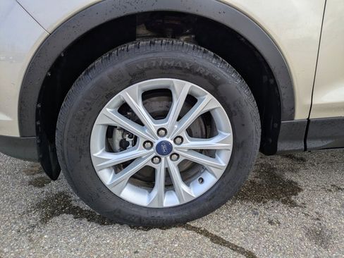 Used 2018 Ford Escape SE image 22