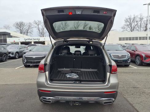 Used 2021 Mercedes-Benz GLC 300 4MATIC image 9