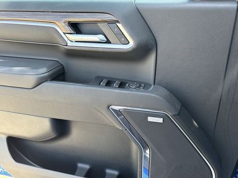 New 2025 Chevrolet Silverado 1500 LT Trail Boss w/ Convenience Package II image 21