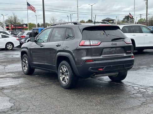 Used 2020 Jeep Cherokee Trailhawk w/ Cold Weather Group AWD/4WD image 6