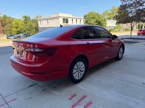 Used 2019 Volkswagen Jetta FWD image 5