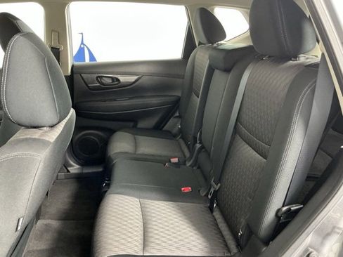 Used 2020 Nissan Rogue S image 9