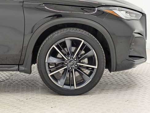 Used 2024 INFINITI QX50 Sport image 9