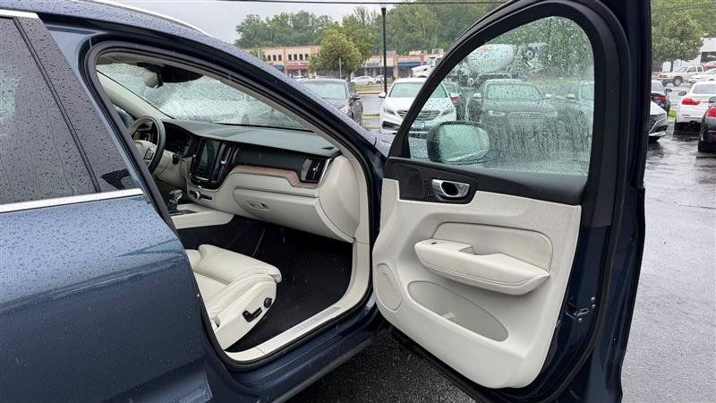 Used 2019 Volvo XC60 T6 Inscription w/ Protection Package AWD/4WD image 37