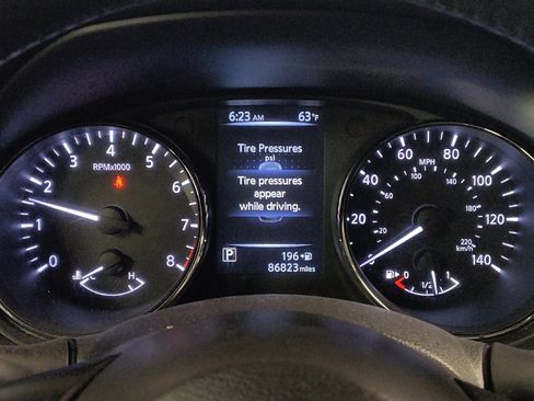 Used 2017 Nissan Rogue SL w/ SL Premium Package image 23