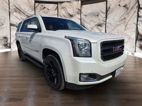 Used 2019 GMC Yukon SLT w/ Graphite Performance Edition image 3