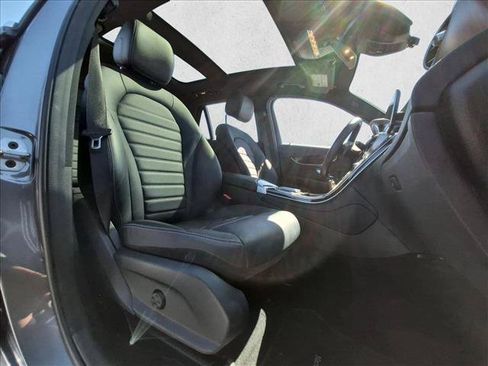 Used 2022 Mercedes-Benz GLC 300 4MATIC image 18