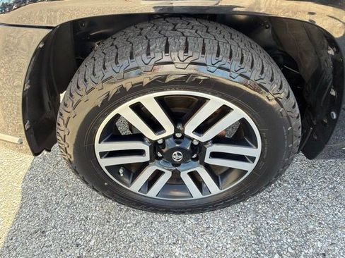 Used 2019 Toyota 4Runner Limited AWD/4WD image 10