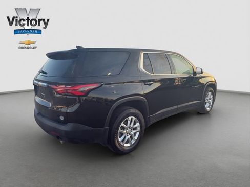 Used 2022 Chevrolet Traverse LS FWD image 7