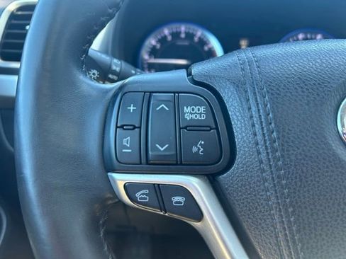 Used 2015 Toyota RAV4 XLE AWD/4WD image 27