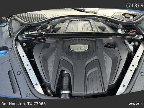 Used 2017 Porsche Panamera image 54
