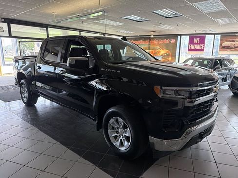 Used 2025 Chevrolet Silverado 1500 LT RWD image 4