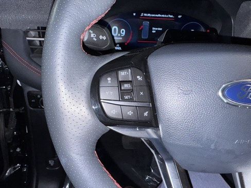 Certified 2025 Ford Explorer ST-Line w/ ST-Line Street Pack image 15