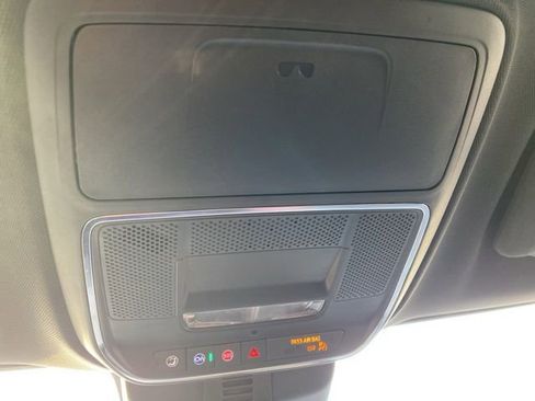 Used 2025 Chevrolet Traverse High Country w/ LPO, Floor Liner Package image 30