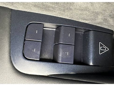 Used 2026 Tesla Model Y Long Range image 34