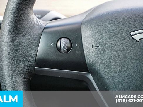 Used 2023 Tesla Model 3 Standard Range image 29