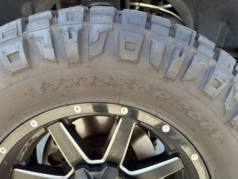 Used 2025 Ford F250 Platinum AWD/4WD image 9
